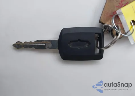 2012 Ford Escape Xlt z USA, uszkodzony, nr VIN 1FMCU0DG5CKB69329